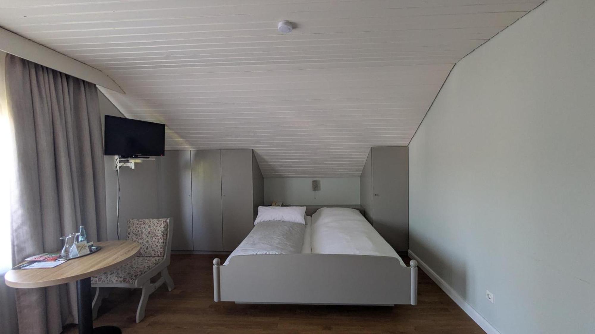 Landhotel Sonneneck - Breuna Im Naturpark Eksteriør billede